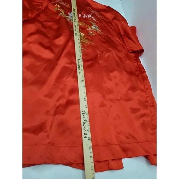 Vintage Longevity Kimono Style Robe with Embroidered Scene Women's Size Large - Picture 9 of 10